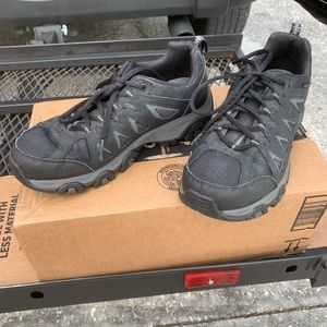 Sketchers men’s shoes